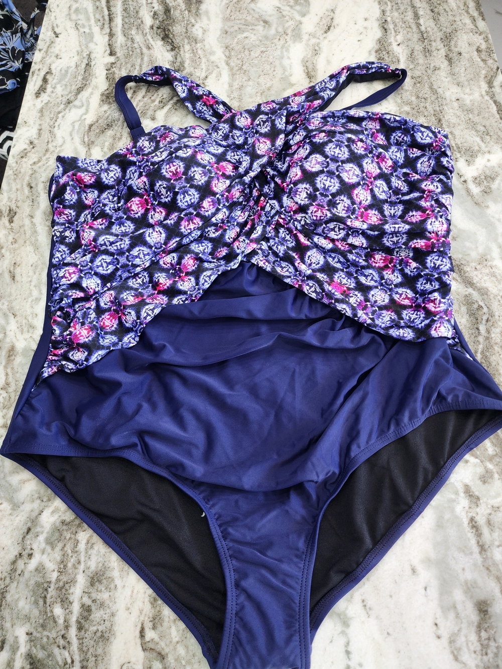 Swimsuits For All Navy Floral Twist-Front One-Piece Swimsuit New With Tag